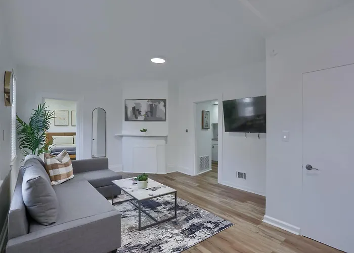 Mt Washington, Merrimac !1 Modern 1 Bedroom With Parking Apartment Pittsburgh
