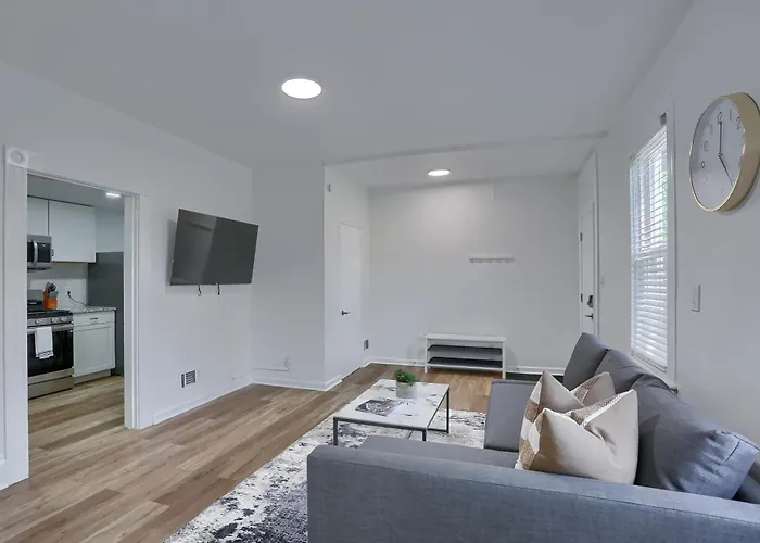 Mt Washington, Merrimac !1 Modern 1 Bedroom With Parking Pittsburgh