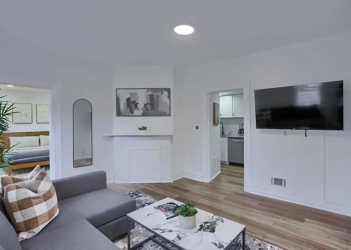 Mt Washington, Merrimac !1 Modern 1 Bedroom With Parking Apartment Pittsburgh