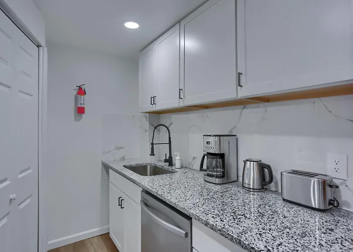 Apartment Mt Washington, Merrimac !1 Modern 1 Bedroom With Parking Pittsburgh