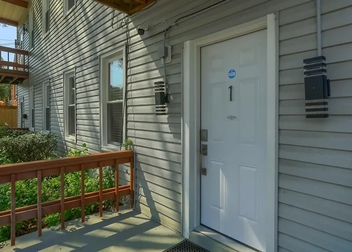 Mt Washington, Merrimac !1 Modern 1 Bedroom With Parking Apartment Pittsburgh